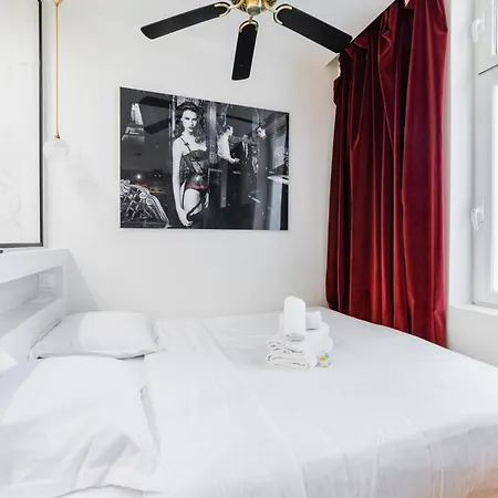 Lumineux Et Moderne Proche Du Metro - 2p Appartement Parijs